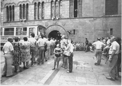 <bound method DexterityContent.Title of <NewsItem at /fs-webs/arxiu/ca/actualitat/noticies/diada-nacional-de-catalunya-recollida-de-senyeres-al-palau-de-la-paeria-10-de-setembre-de-2019>>.
