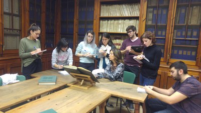 <bound method DexterityContent.Title of <NewsItem at /fs-webs/arxiu/ca/actualitat/noticies/visita-a-l2019arxiu-dels-alumnes-d2019art-medieval-de-la-universitat-de-lleida>>.