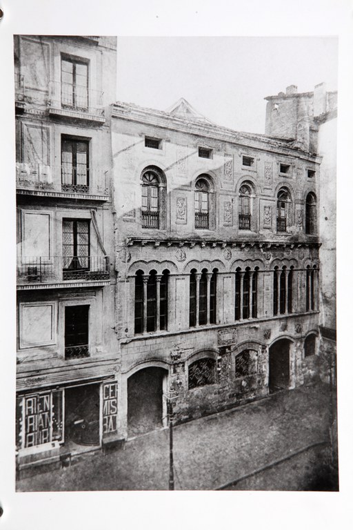 Palau Paeria_façana [192-].jpg