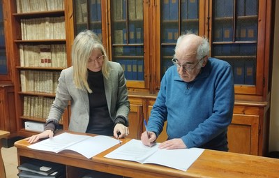 El pregón de Carnaval de 1980 ingresa en el Arxiu de la Ciutat.